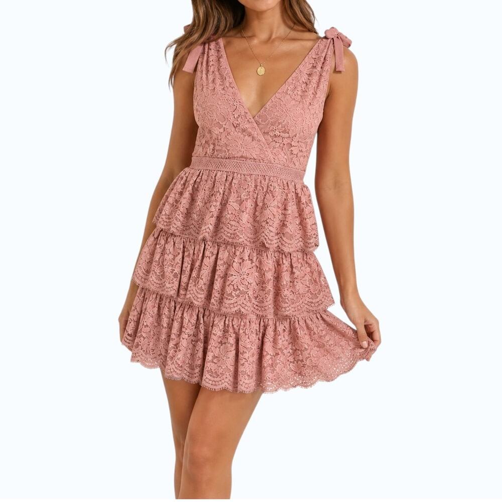 Bardot Roxie Women’s Size 10 Pink Lace Tiered Mini Dress V-Neck Bow Strap